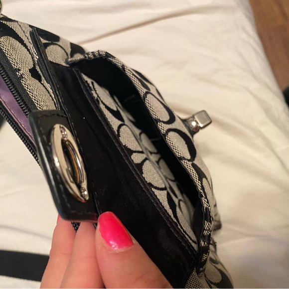 Coach signature c pattern crossbody bag - Picture 6 of 10